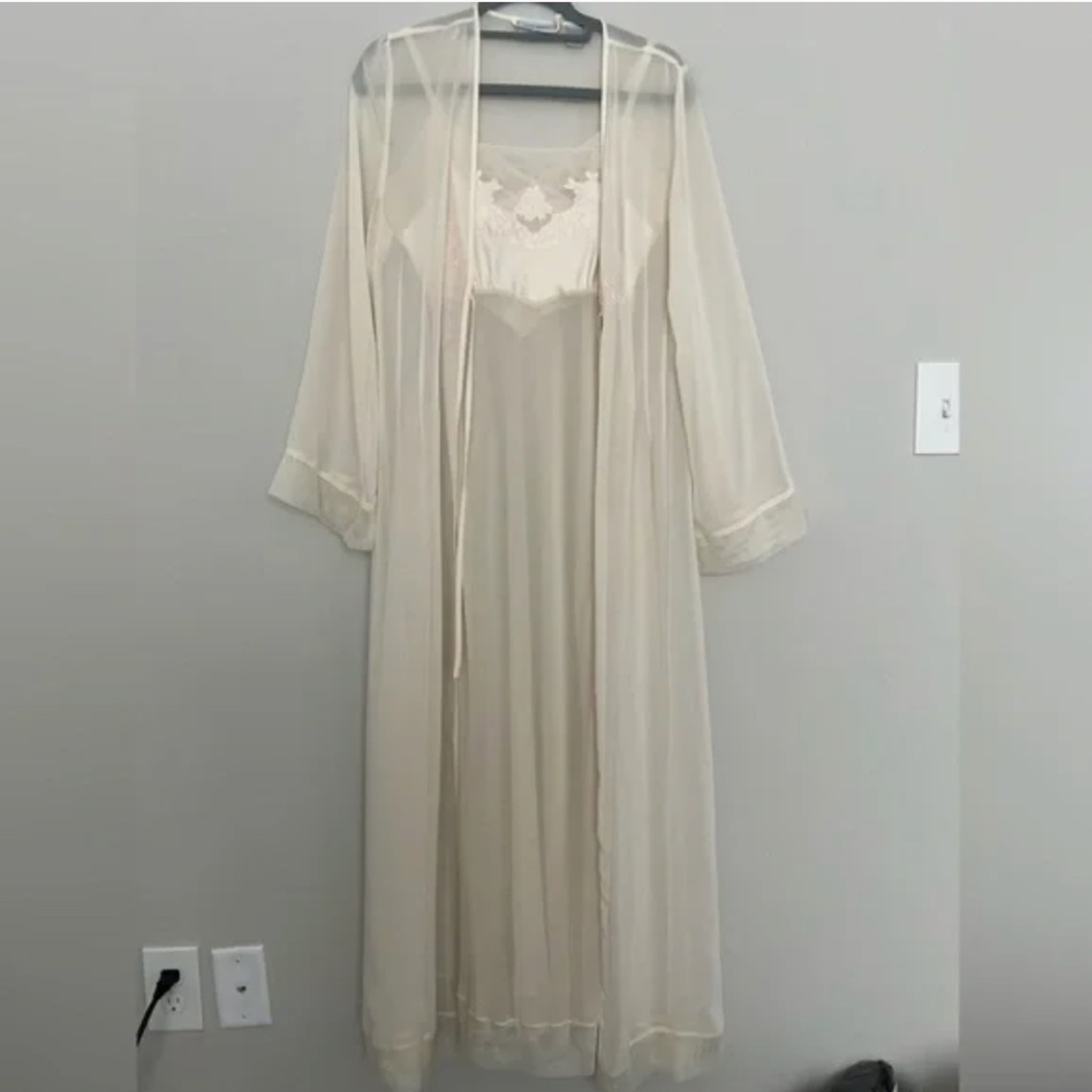 Vintage Valerie Stevens Ivory White Bridal Robe & Gown Set